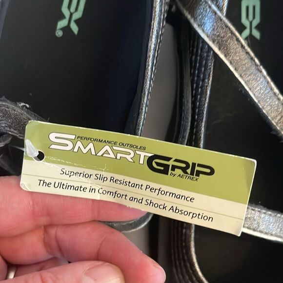 APEX WOMENS MARY JANE STYLE PEWTER SHOES.   NEW WITH TAGS - Picture 8 of 13